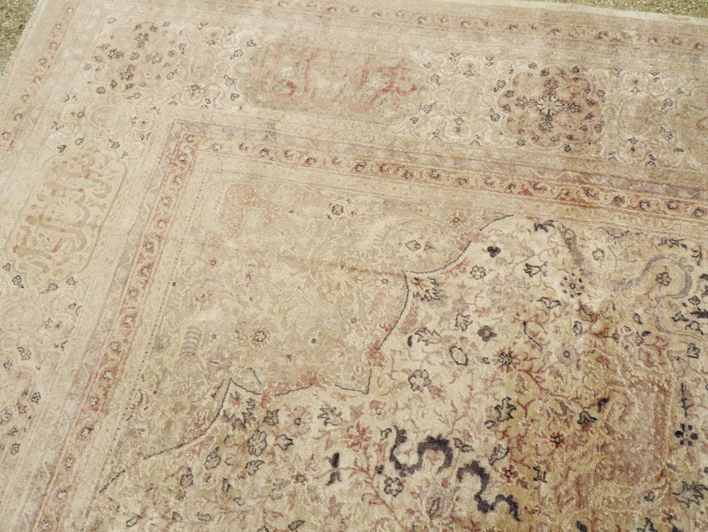 Antique Turkish Sivas Carpet, No.8322 - Gss