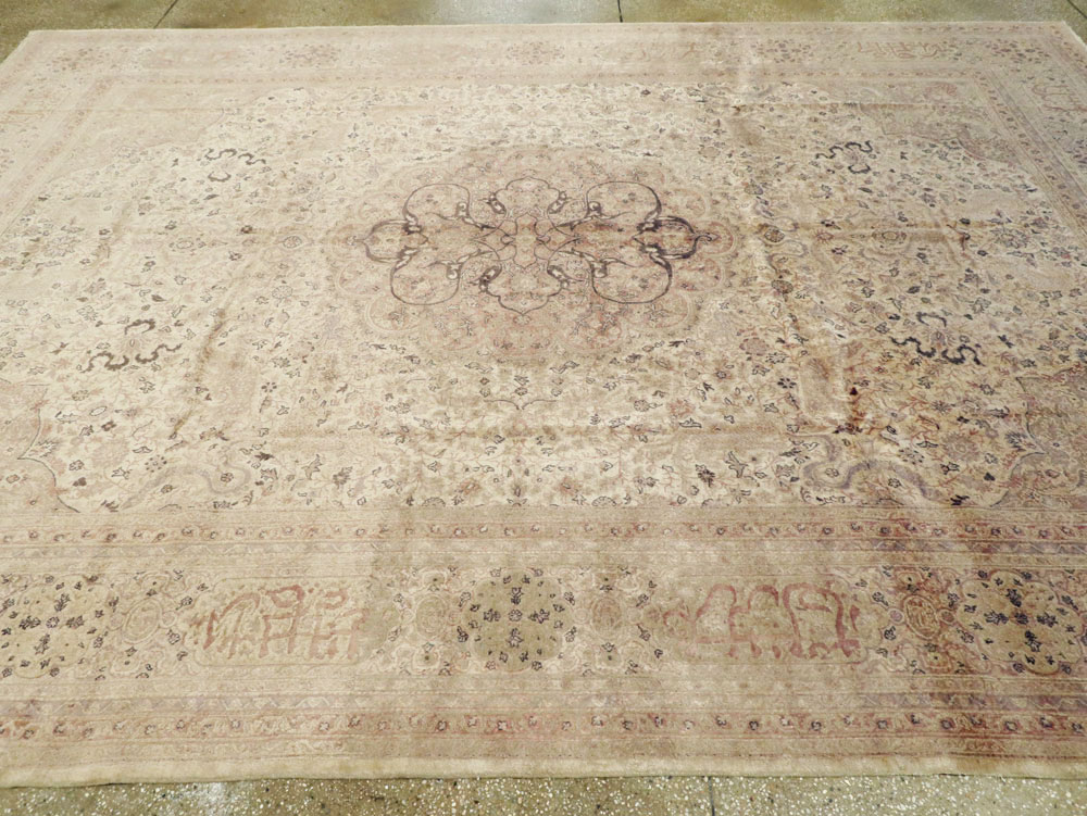 Antique Turkish Sivas Carpet, No.8322 - Gss