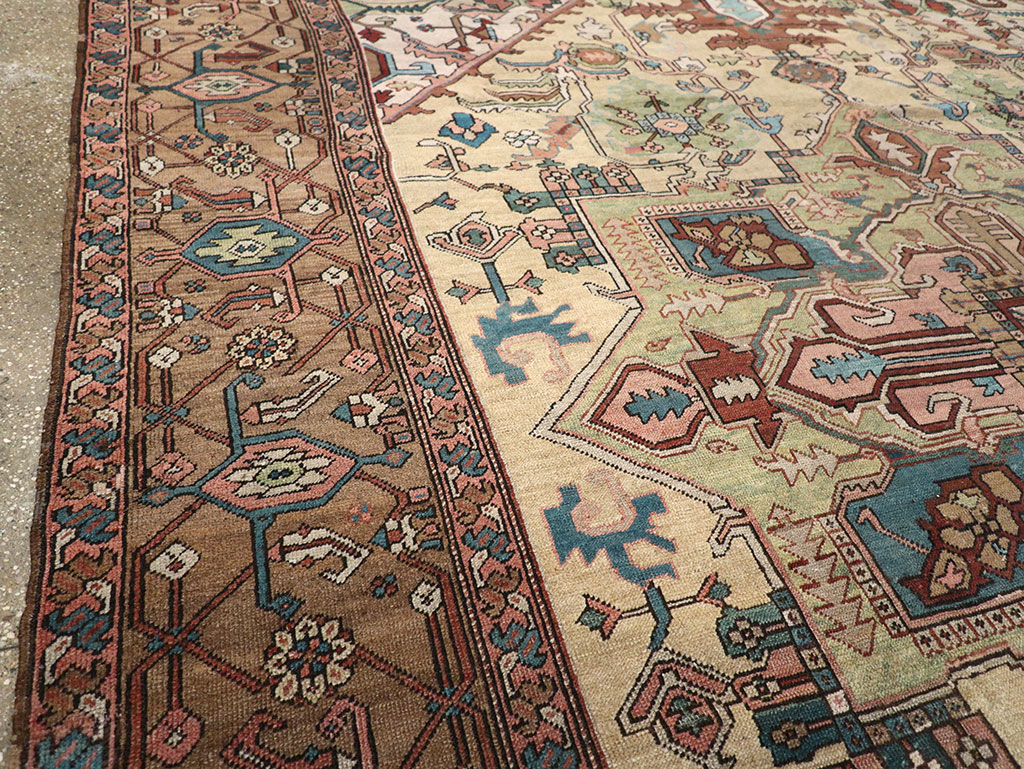 Antique Persian Serapi Carpet, No.8356 - Gss