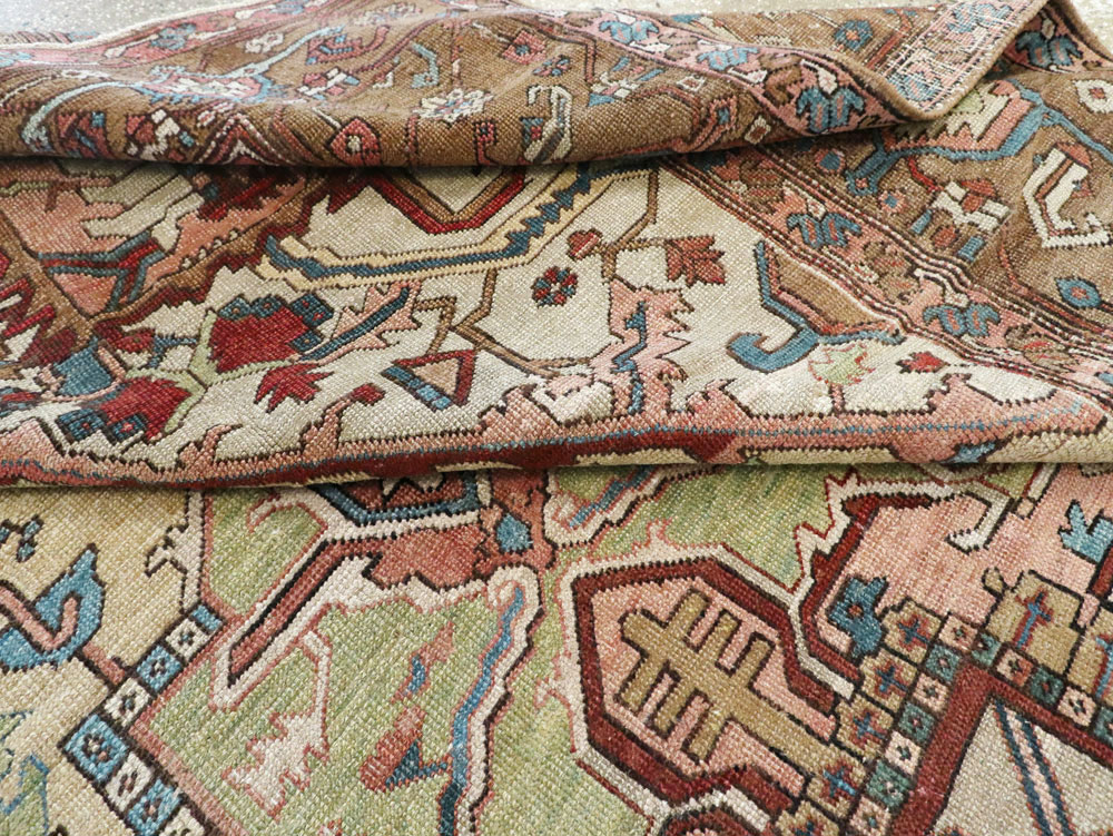 Antique Persian Serapi Carpet, No.8356 - Gss