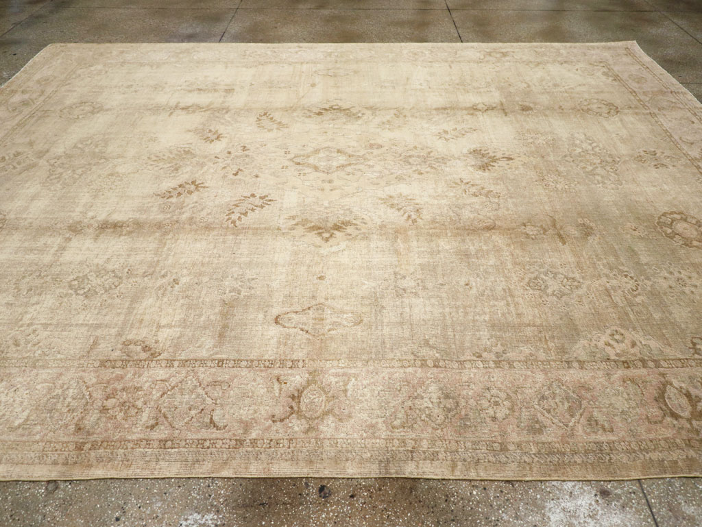 Antique Persian Sultanabad Carpet, No.8383 - Gss