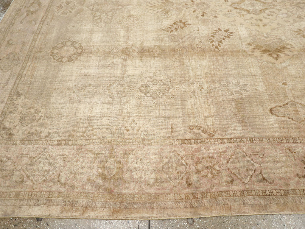 Antique Persian Sultanabad Carpet, No.8383 - Gss