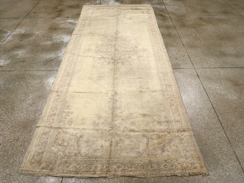 Antique Turkish Oushak Gallery Carpet, No.8404 - Gss