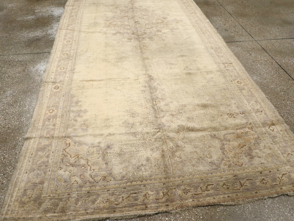 Antique Turkish Oushak Gallery Carpet, No.8404 - Gss