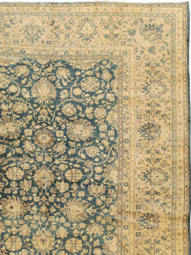 Antique Persian Sarouk Carpet, No.8616 - Gss