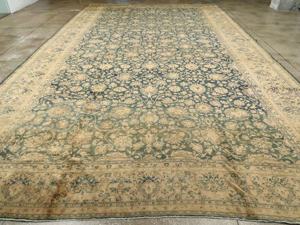 Antique Persian Sarouk Carpet, No.8616 - Gss