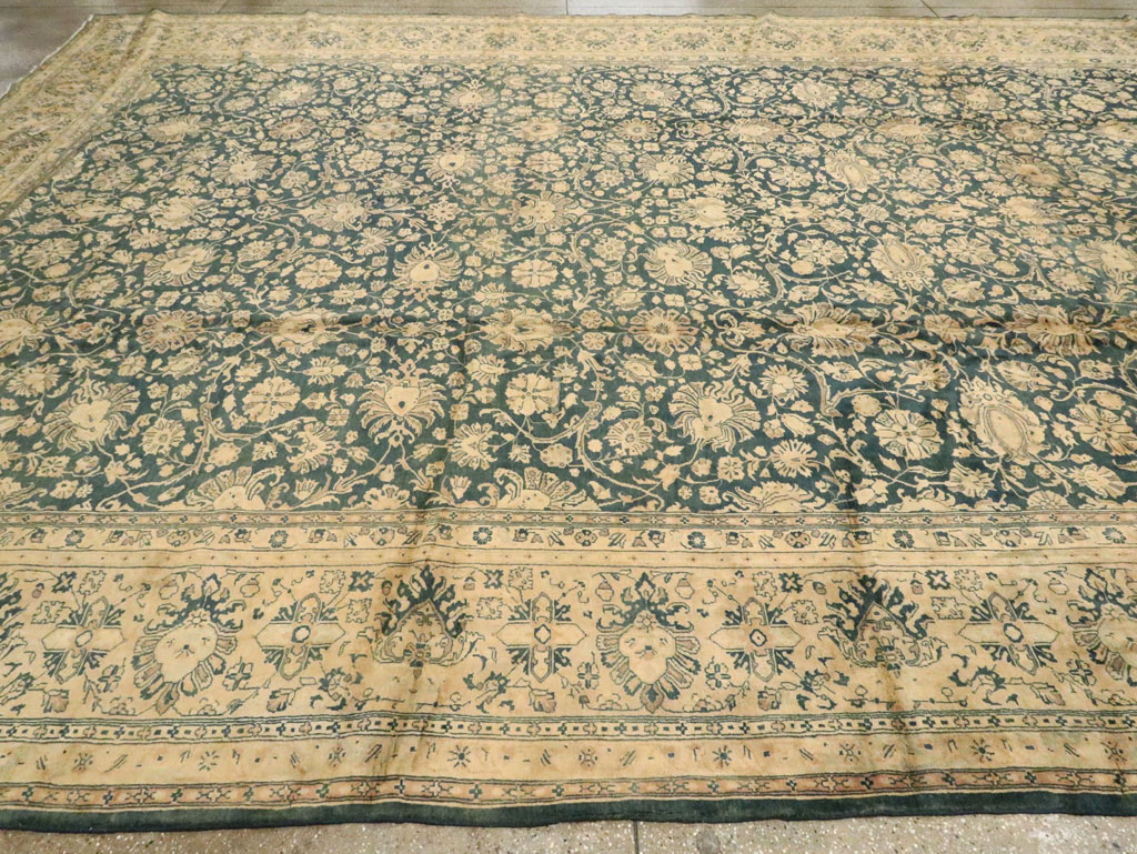 Antique Persian Sarouk Carpet, No.8616 - Gss