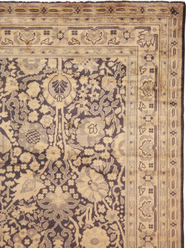 Vintage Indian Lahore Accent Carpet, No.8702 - Gss