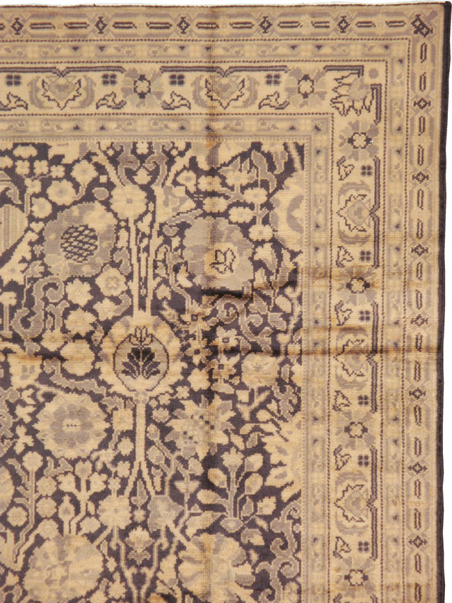 Vintage Indian Lahore Accent Carpet, No.8702 - Gss