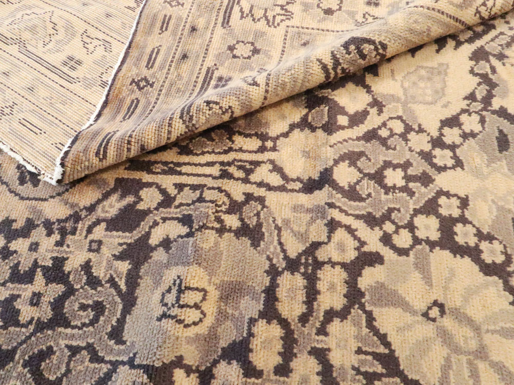 Vintage Indian Lahore Accent Carpet, No.8702 - Gss