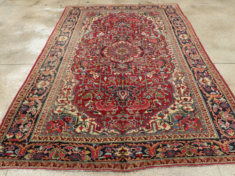 Vintage Persian Heriz Carpet, No.8713 - Gss