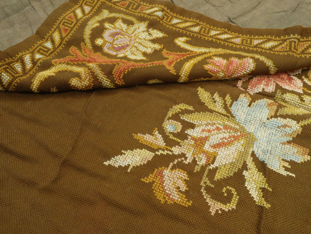 Vintage Ukrainian Needlepoint Accent Rug, No.8879 - Gss