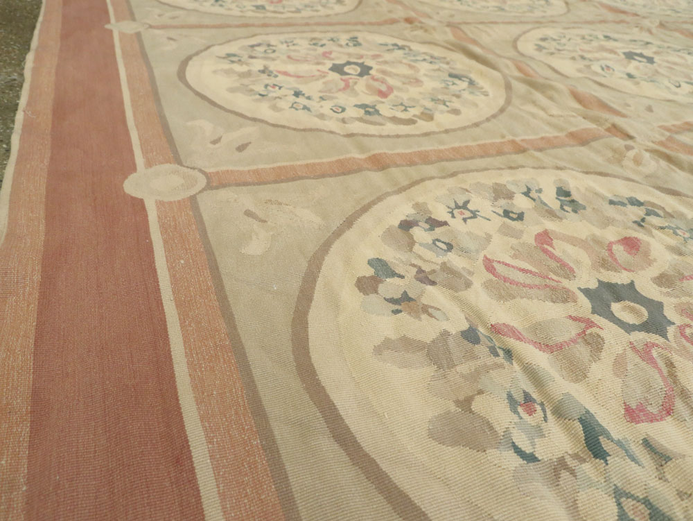 Modern Spanish Aubusson Small Room Size Carpet, No.8885 - Gss