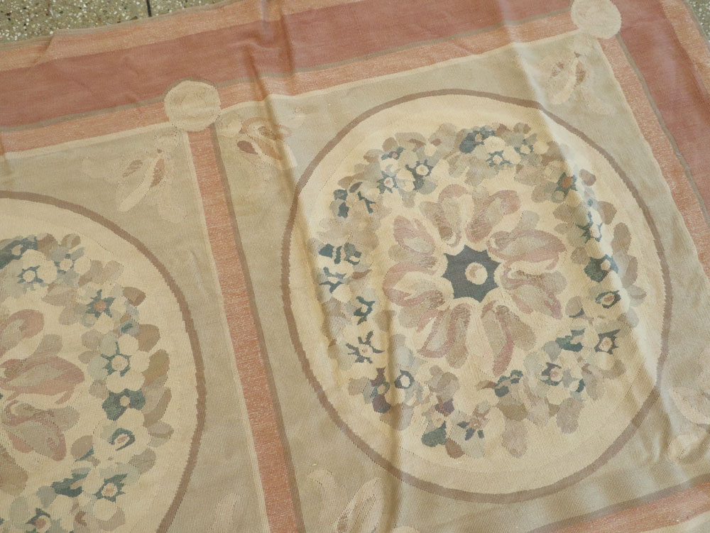 Modern Spanish Aubusson Small Room Size Carpet, No.8885 - Gss