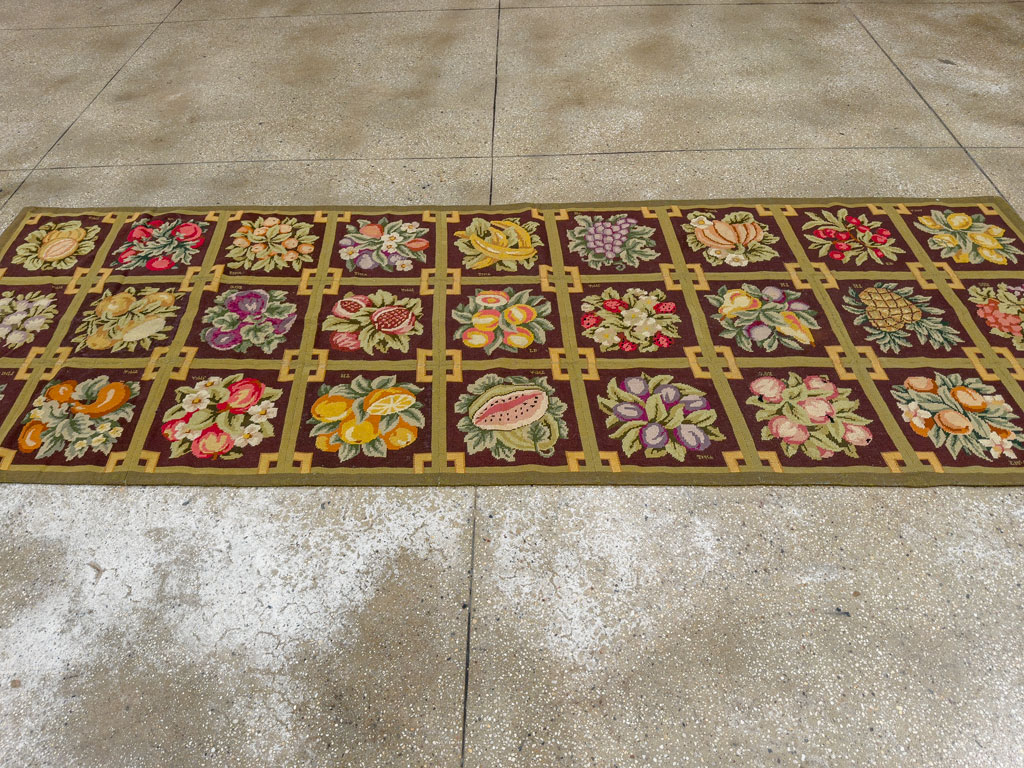 Vintage English Needlepoint Carpet, No.8899 - Gss