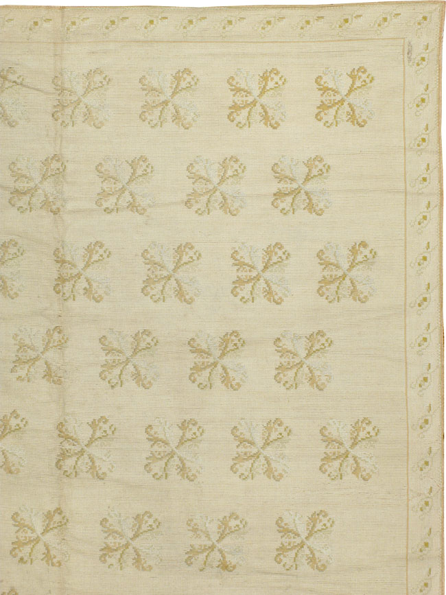 Vintage Portugal Needlepoint Carpet, No.8908 - Gss