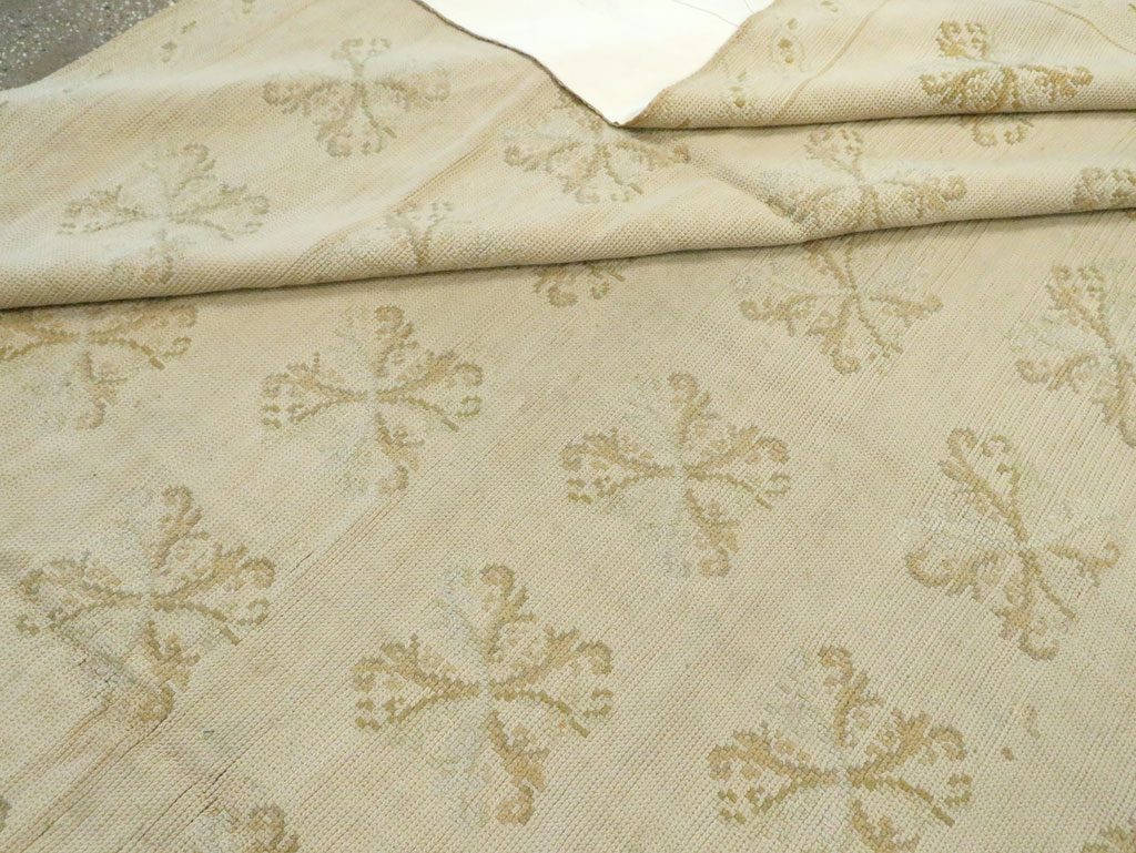 Vintage Portugal Needlepoint Carpet, No.8908 - Gss