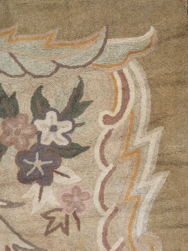 European Inspired Vintage American Hook Rug, No.8910 - Gss