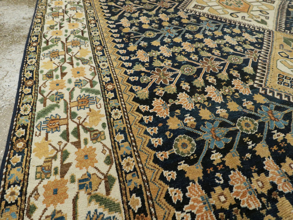 Antique Persian Shiraz Gallery Carpet, No.9147 - Gss