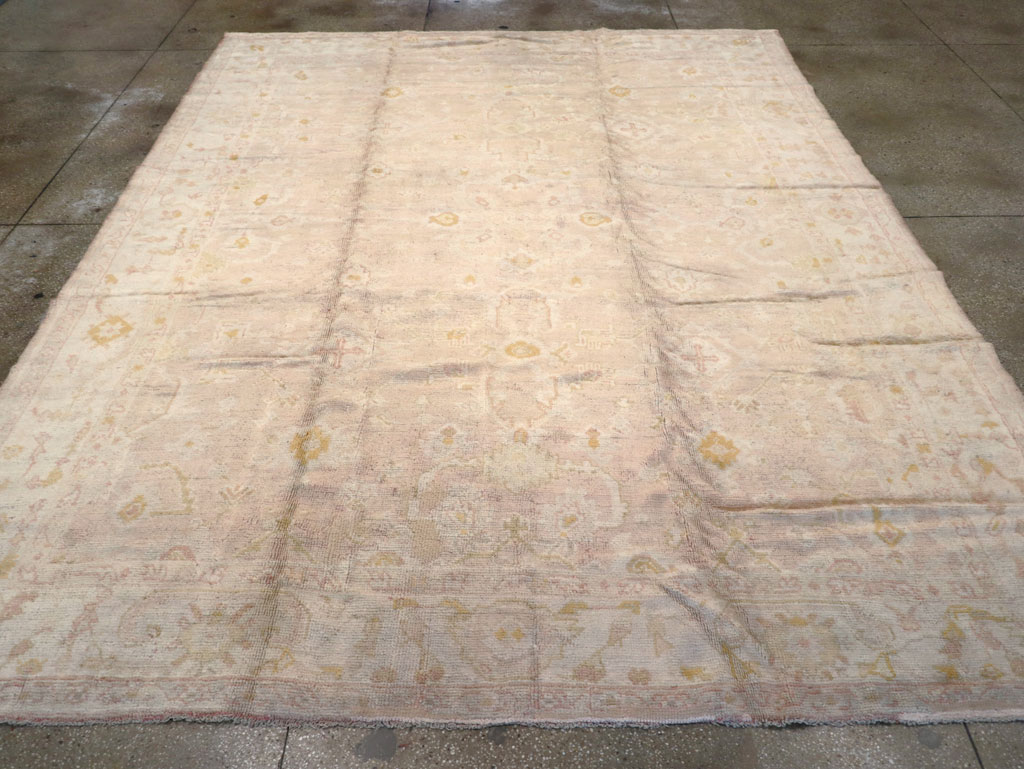 An Oushak Carpet, No.9382 - Gss