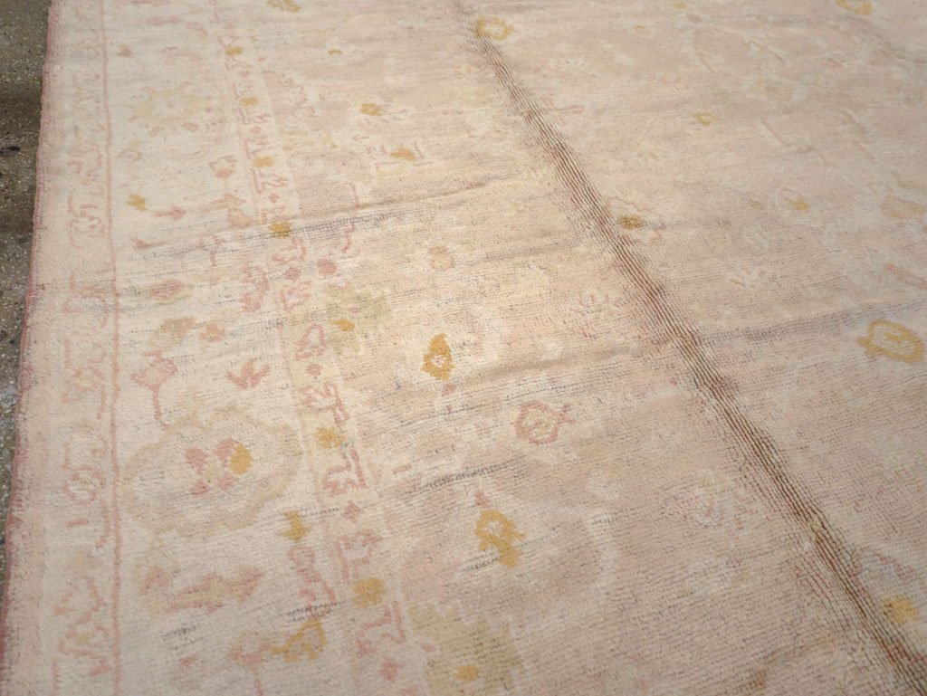An Oushak Carpet, No.9382 - Gss