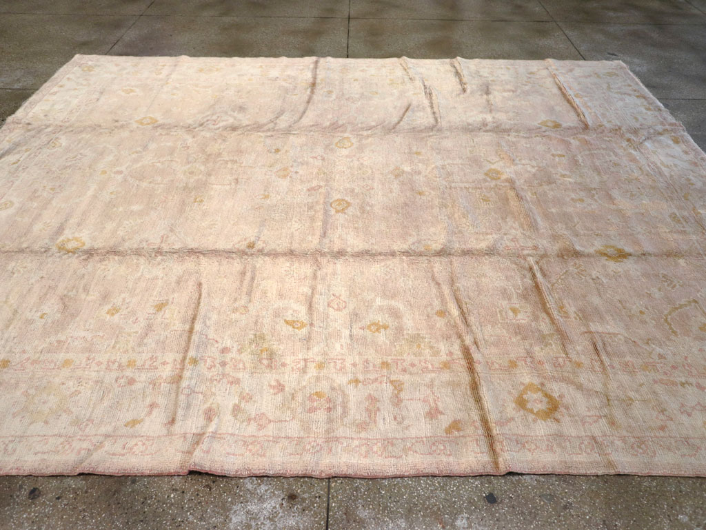 An Oushak Carpet, No.9382 - Gss