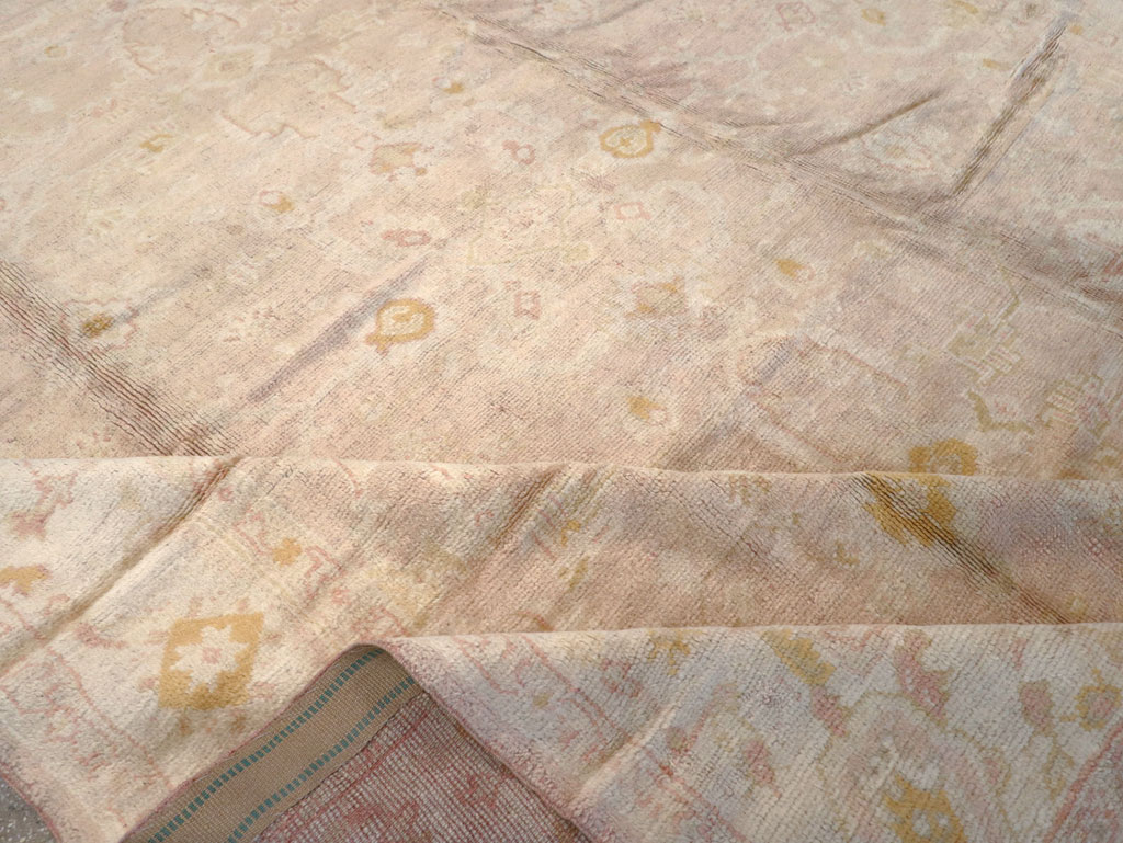 An Oushak Carpet, No.9382 - Gss