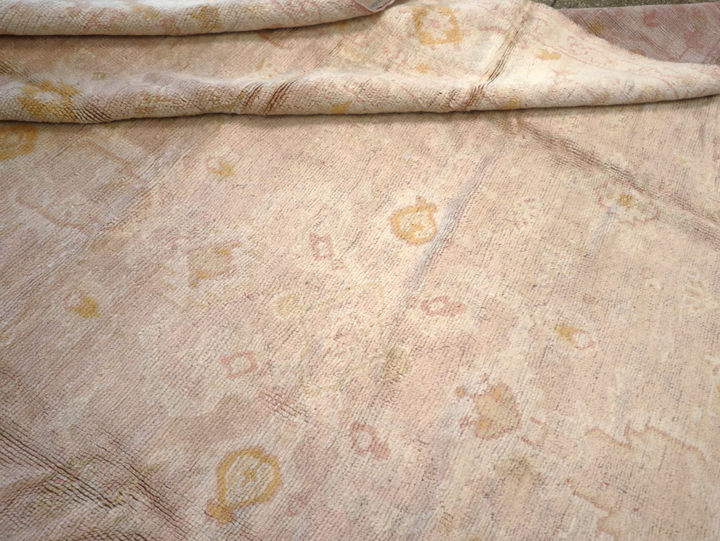 An Oushak Carpet, No.9382 - Gss