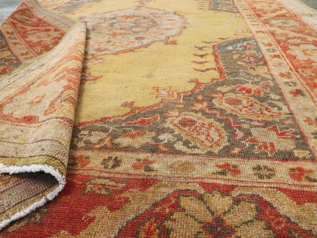 An Oushak Carpet, No.9395 - Gss