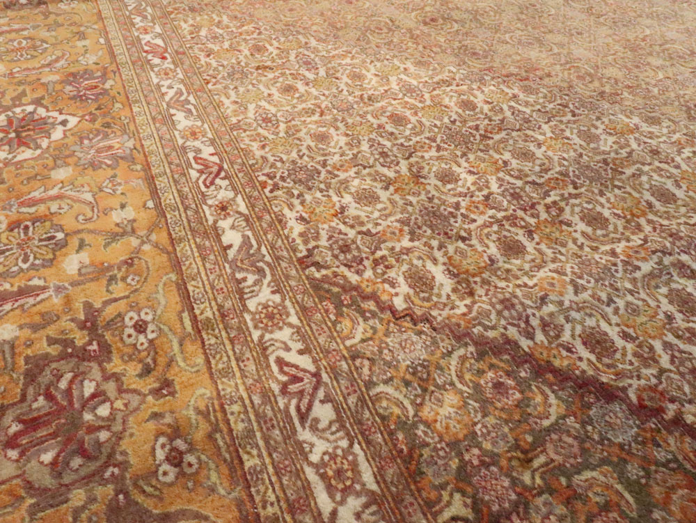 Vintage Persian Tabriz Carpet, No.9422 - Gss
