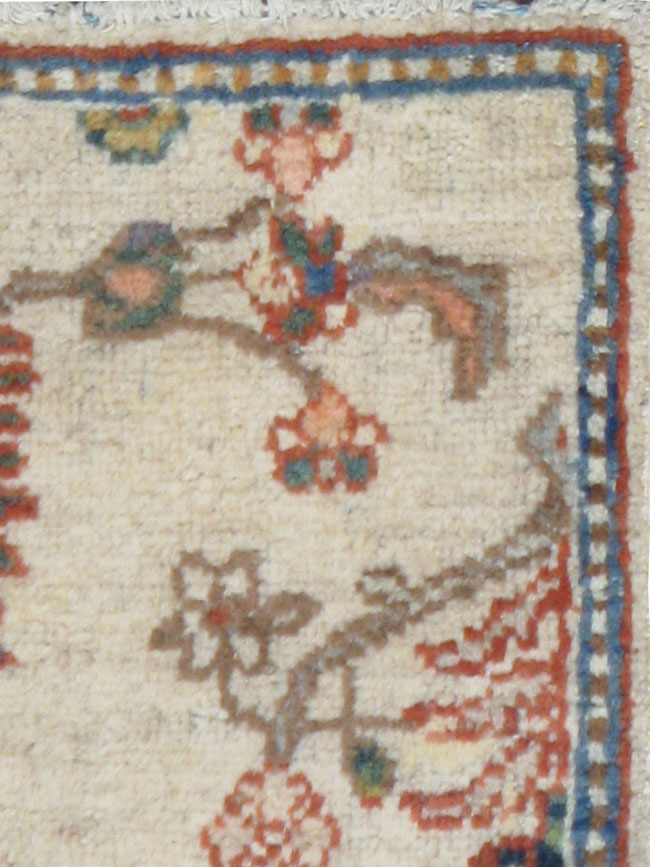 Antique Persian Mahal Rug, No.9460 - Gss