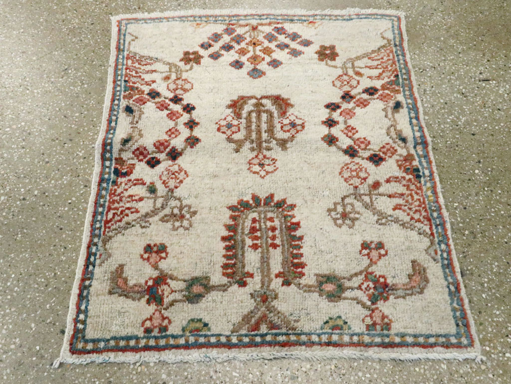 Antique Persian Mahal Rug, No.9460 - Gss