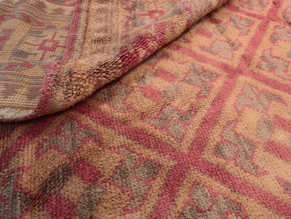 Vintage Austrian Continental Carpet, No.9595 - Gss