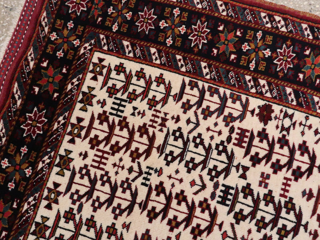 Vintage Persian Qashqai Carpet, No.9616 - Gss