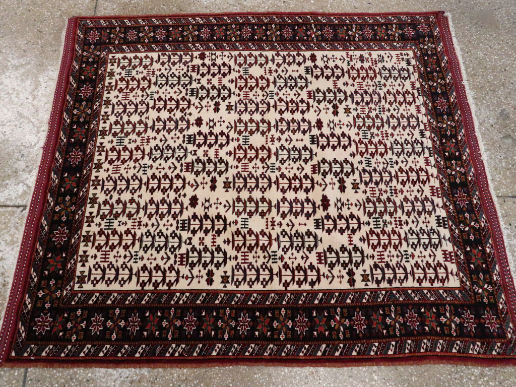 Vintage Persian Qashqai Carpet, No.9616 - Gss