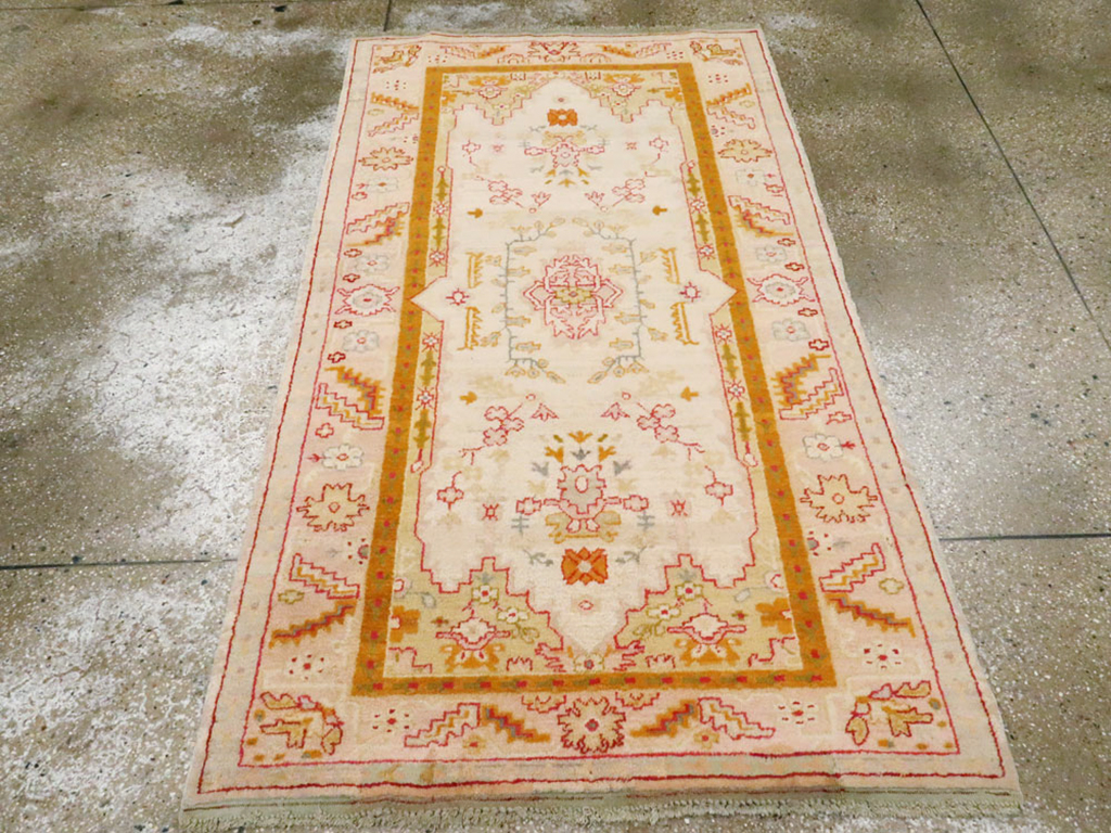 Antique Turkish Oushak Rug, No.9640 - Gss