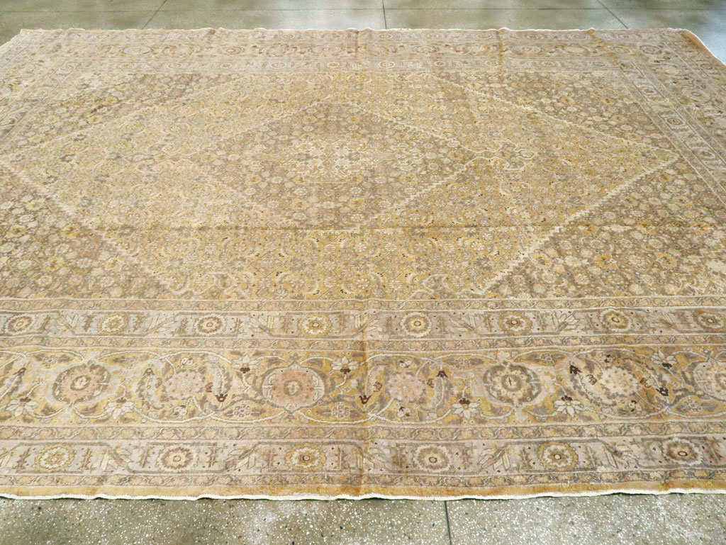 Antique Persian Tabriz Carpet, No.9669 - Gss