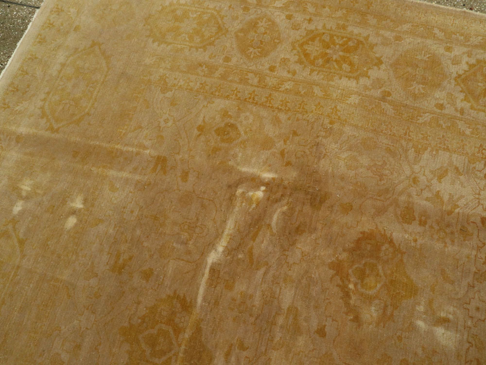 Antique Indian Lahore Square Carpet, No.9726 - Gss