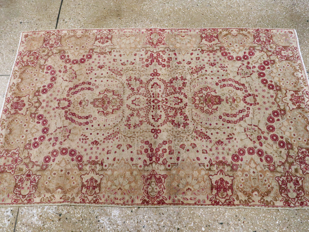 Antique Persian Lavar Kerman Rug, No.9830 - Gss