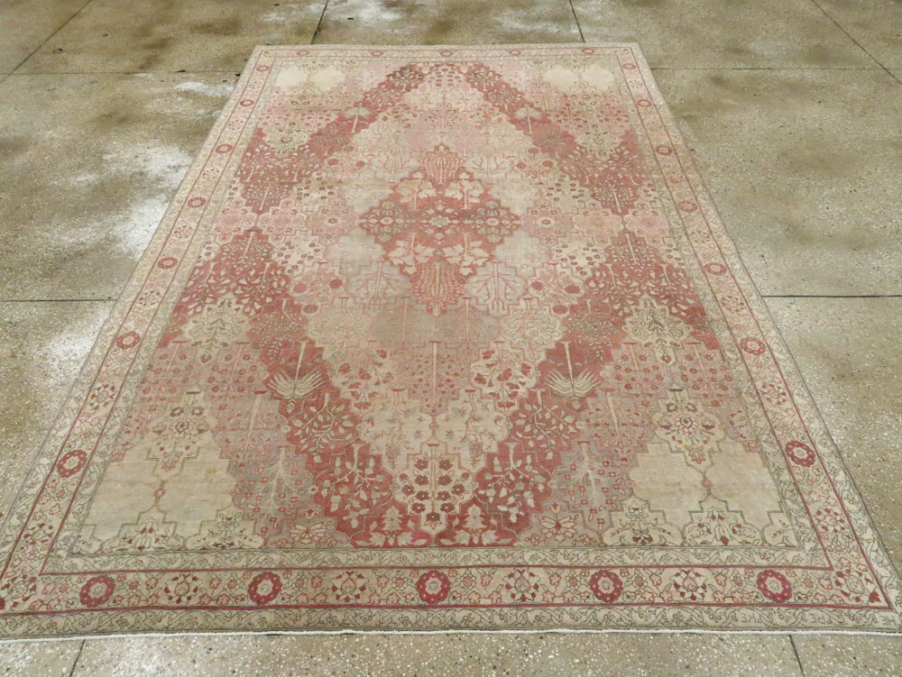 Antique Herekeh Carpet, No.9899 - Gss