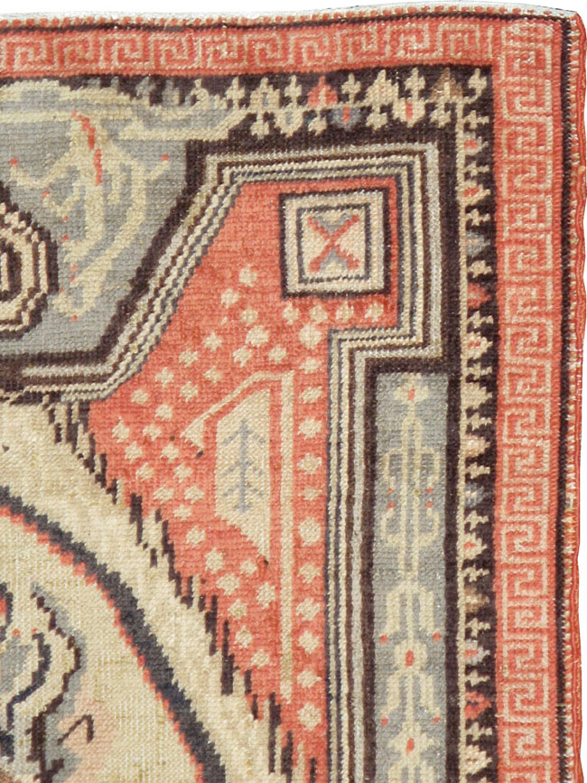 A Ghiordes Rug, No.9936 - Gss