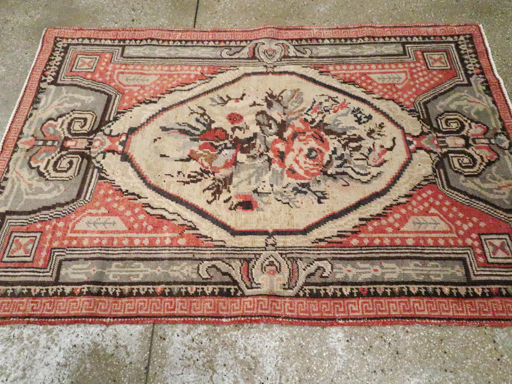 A Ghiordes Rug, No.9936 - Gss