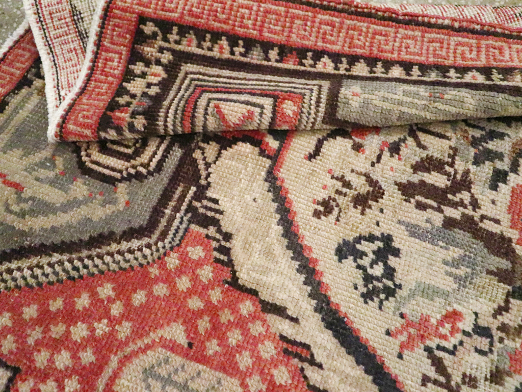 A Ghiordes Rug, No.9936 - Gss